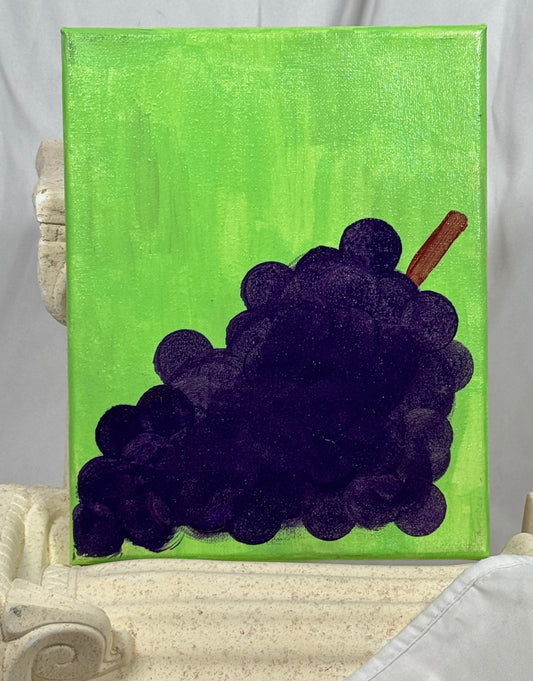 “Grapes fruit.”