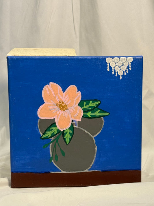 “Mouse Vase.”